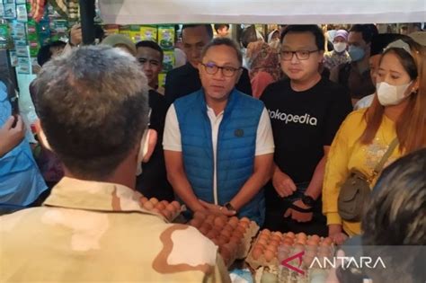 Founder Cium Anak Angkat Bangga Tayang Cium Bibir Adik2 Angkat Lelaki