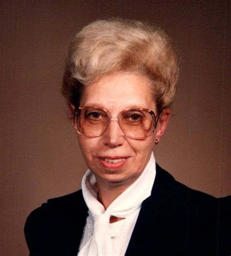 Myrle Jean Kunzelman Obituary — Mitchell Funeral Homes