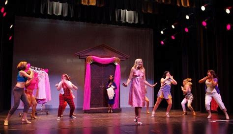 Pin By Lisa Moore On Legally Blonde Costume Legally Blonde Musical