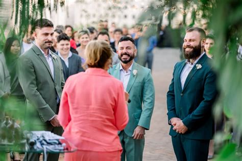 71 impresionantes fotografías de una boda gay poliamorosa en Brasil