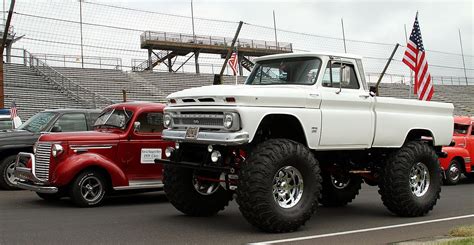 Old Classic Lifted Chevy Trucks