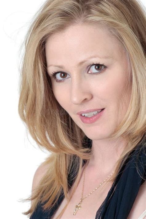 Attraktive Blonde Frau Stockbild Bild Von Ausdruck Augen 490223