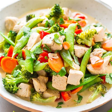 20-Minute Thai Chicken Stir-Fry - Averie Cooks