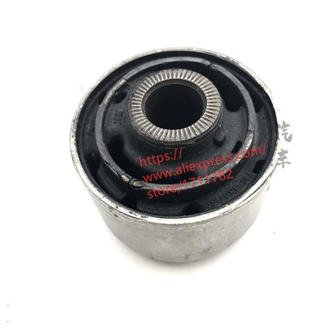 Belakang Trailing Socket Karet Bushing untuk Chery Tiggo/Tiggo FL/Tiggo ...