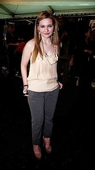 Abigail Breslin Nude Topless Leaked Pics And Porn Video Team Celeb