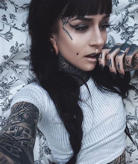 Pin by Lauren Musick on мonaмι ғroѕт Monami frost Tattoed girls