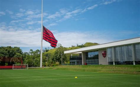 Flamengo planeja construção de miniestádio no Ninho do Urubu até 2024