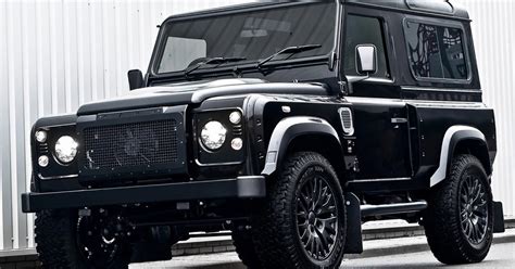 Black Land Rover Defender Wallpaper