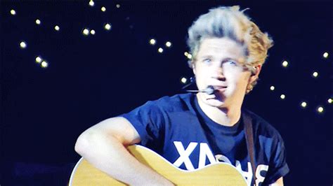 Un Lindo Desconocido Niall Horan HOT 48 Día de gracias 2 Wattpad