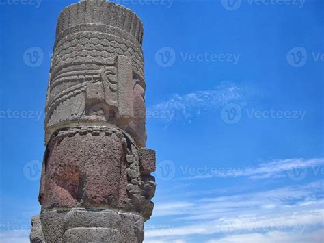 Famous Tula pyramids and statues in Mexico 6901409 Stock Photo at Vecteezy