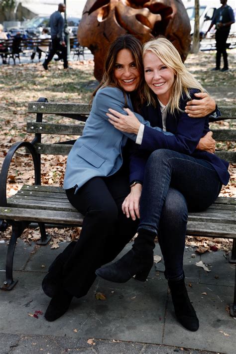 Kelli Giddish And Mariska Hargitay On The Set Of Law And Order Special Victims Unit In New York