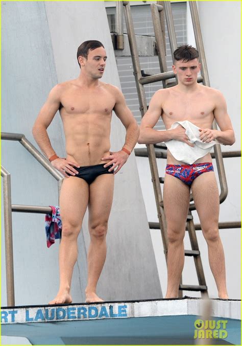 Tom Daley Bares His Crazy Abs During Diving Practice Photo