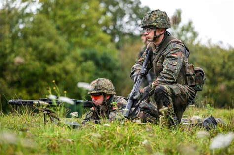 Bundeswehrverband Fordert Wehrpflicht Als Letztes Mittel Zur