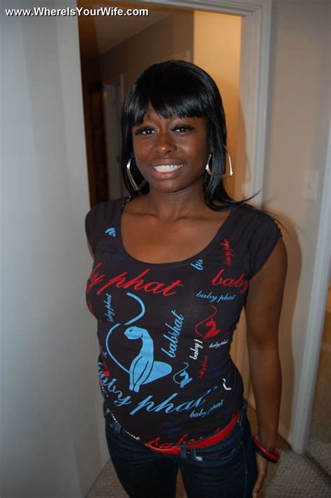 Sexy Shaped Ebony Mom With Perfect Pussy An XXX Dessert Picture 1