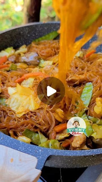 yummy kitchen  instagram sotanghon guisado recipe filipino glass