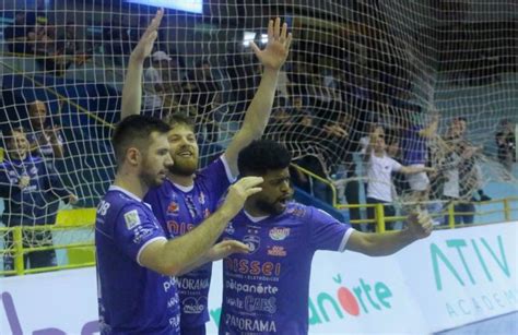 Foz Cataratas Futsal Enfrenta O Marreco Nesta Quinta Os Port Es