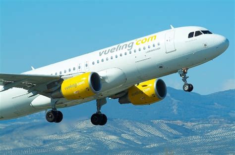 Vueling La Segunda Aerol Nea Low Cost M S Puntual De Europa En El Mes