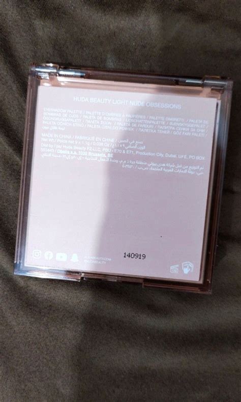 Huda Beauty Nude Obsessions Light Eyeshadow Palette Beauty Personal Care Face Makeup On
