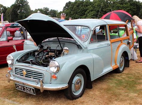 Cmv A Morris Minor Traveller Nivek Old Gold Flickr