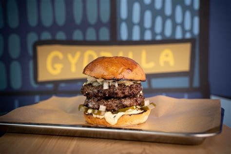 Gyozilla Charcol Grill Burgers Gdańsk Słupska 26C Gyozilla