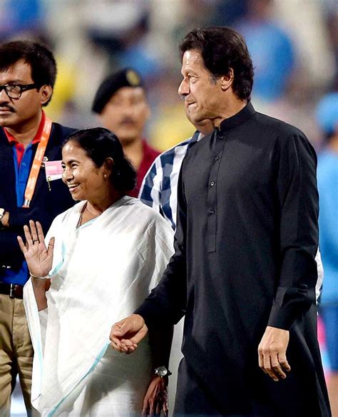 Eden Gardens Felicitates Imran Khan, Sachin Tendulkar | Photo Gallery