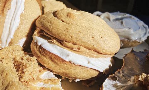 Fluffernutter Whoopie Pies New England