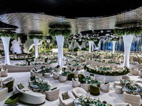 A Unique Green And White Wedding In Kuwait Arabia Weddings