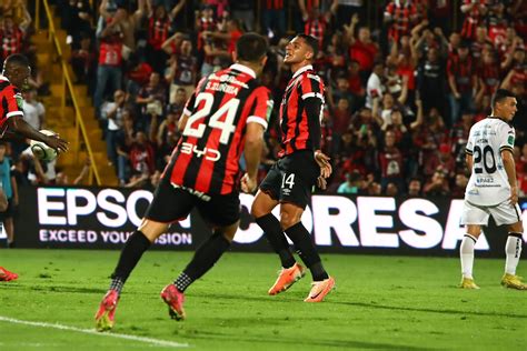 Alajuelense headline opening day of Central American Cup