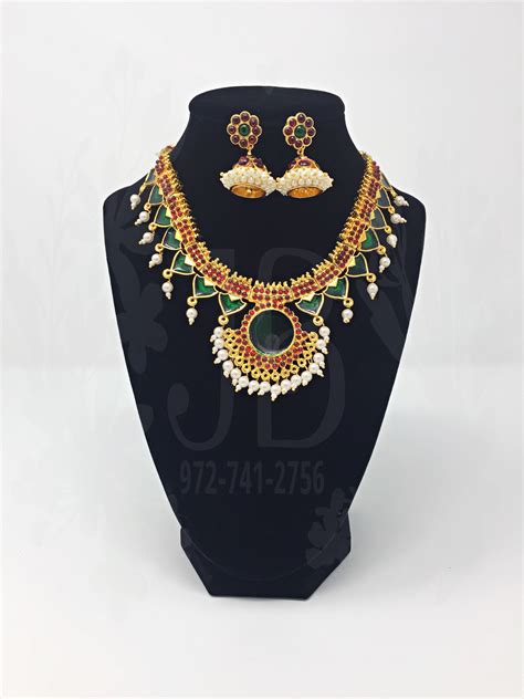 Meena Short Haramnecklace With Kemp And Pearls In Gold And Enamel