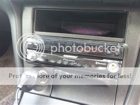 pioneer flip out headunit / cd - dvd plater / bluetooth - satnav etc ...