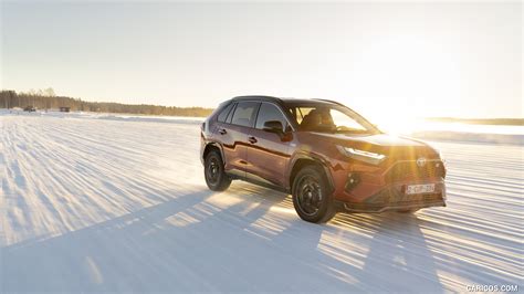 2023 Toyota RAV4 Plug-In Hybrid GR Sport | Front Three-Quarter