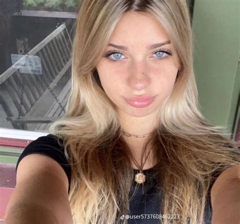 Scarlett From Tiktok Pretty Blonde Hair Blonde Hair Blue Eyes How To Look Pretty