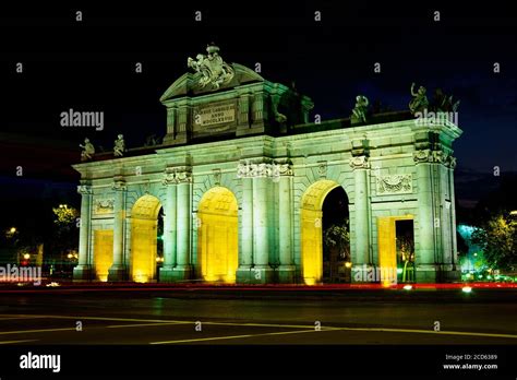 Puerta de Alcala at night, Madrid, Spain Stock Photo - Alamy