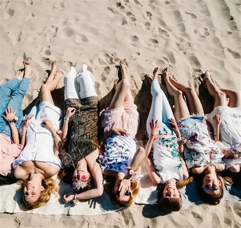 Viajar con tus amigas es la clave para vivir más tiempo y más FELIZ la