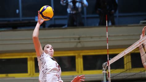 Volley CEV Challenge Cup féminine Nantes chute lourdement à Novara en