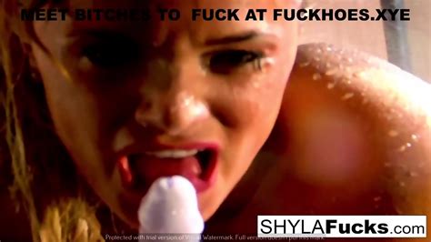 Showering Gorgeous Blonde Haired Busty Babe Masturbates