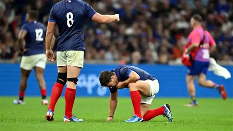 Coupe Du Monde De Rugby 2023 Antoine Dupont Avec Un Masque Le