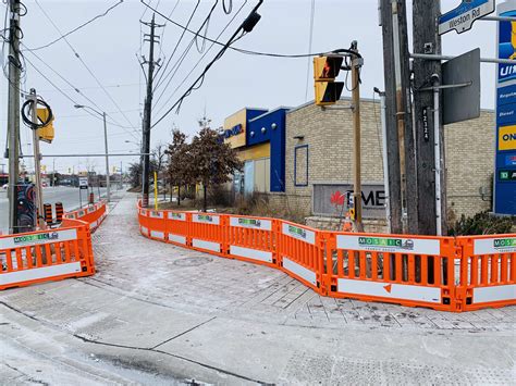 Transit Guide for the EB 17 Avenue SW at 69 Street West LRT Station 8
