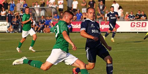 Bezirksliga West TSV Neukenroth Und FC Mitwitz Vor Schweren Aufgaben