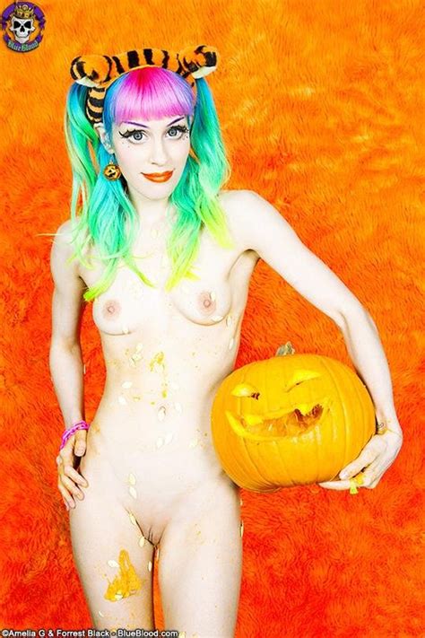 Happy Alarm Enjoys Displaying Her Hot And Slim Bod Photos