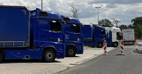 Lkw Fahrer Streik An Der A Erster Polizeieinsatz