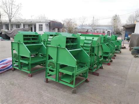 Peanut Picker Peanut Harvesting Machine Groundnut Fully Automatic