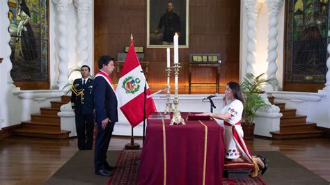 Presidente Castillo Tomó Juramento A Kelly Roxana Portalatino Ávalos