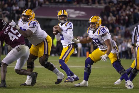 LSU QB Jayden Daniels Inks NIL Deal With Powerade Sports Illustrated