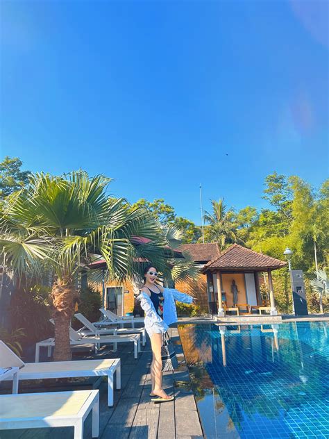 Body thay đổi sau lần sinh nở Bảo Thanh gợi ý monokini đi biển thay cho bikini