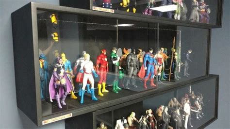 Expositor Led Escala Action Figures Hot Toys Marvel Parcelamento Sem Juros