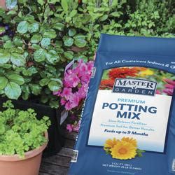 Master Garden Premium Potting Soil Mix 2 Cu Ft At Menards