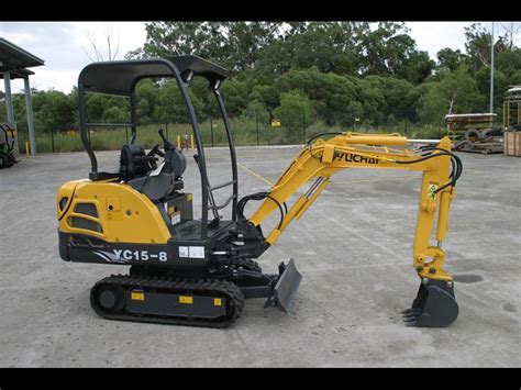 Yuchai Yc Mini Excavator With Buckets For Sale