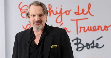 Bosé rapinato in casa da commando armato Il Fatto Quotidiano