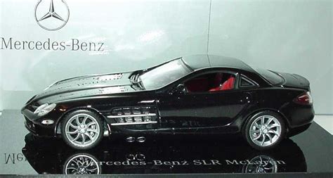 Mercedes Benz Slr Mclaren Black Auf Poliertem Sockel Werbemodell